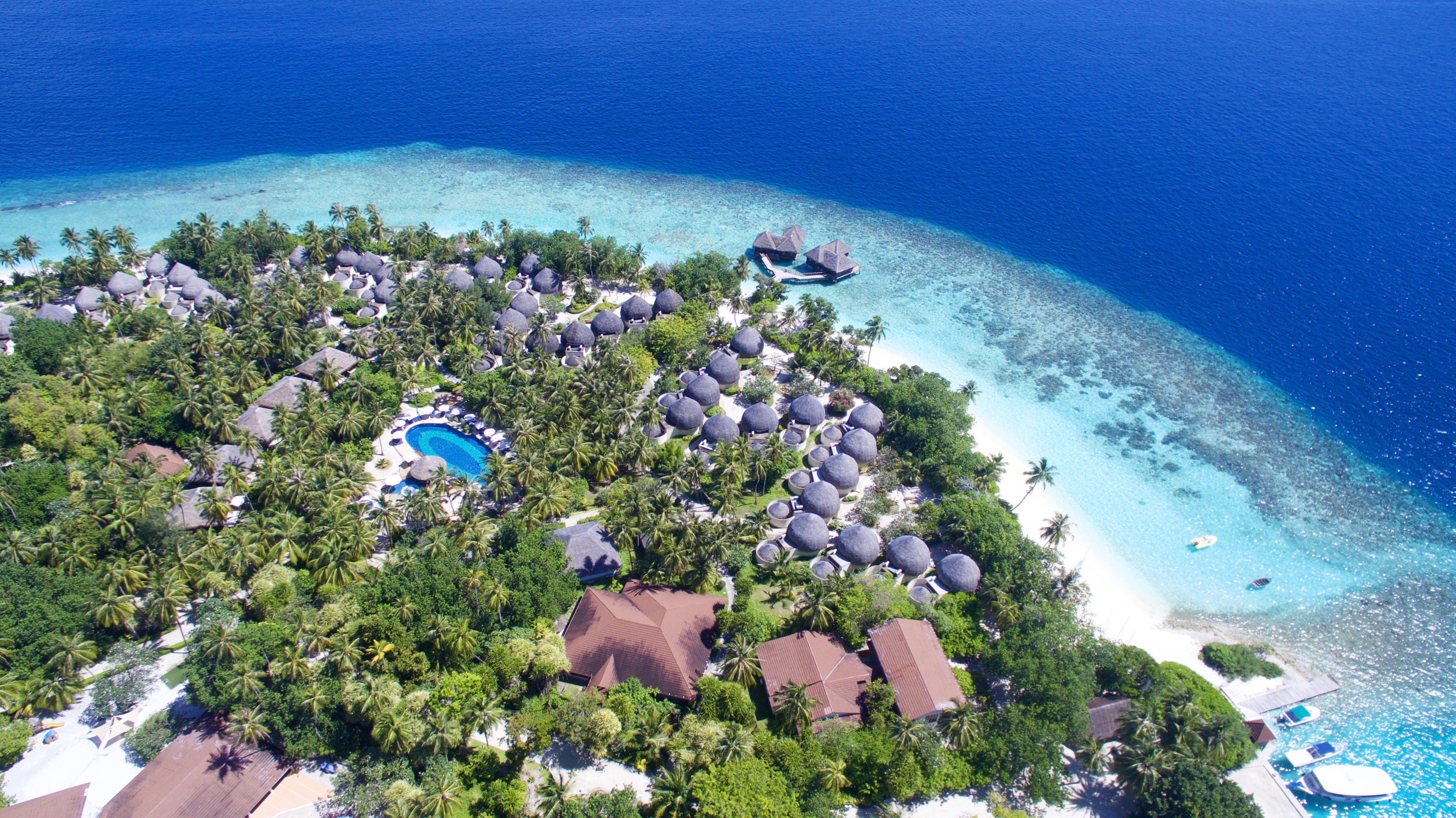 Bandos maldives ex bandos. Отель Bandos Island Resort & Spa 4*. Bandos Maldives Мальдивы. Мальдивы Бандос Bandos Island. Отель Bandos Maldives 4.